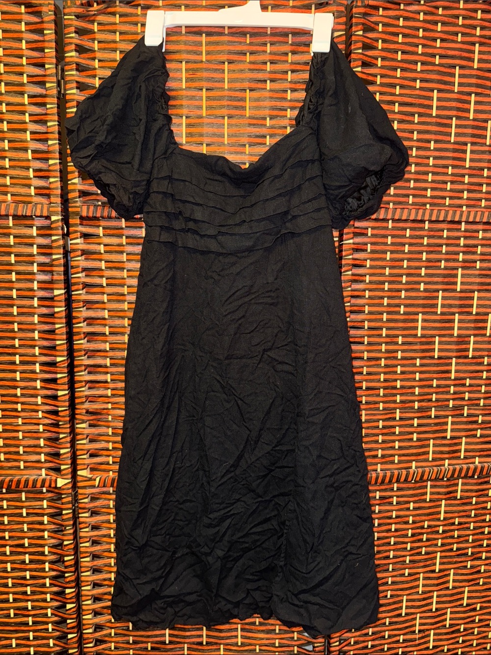 Francesca's Collections Black Puff-Sleeve Midi Dress